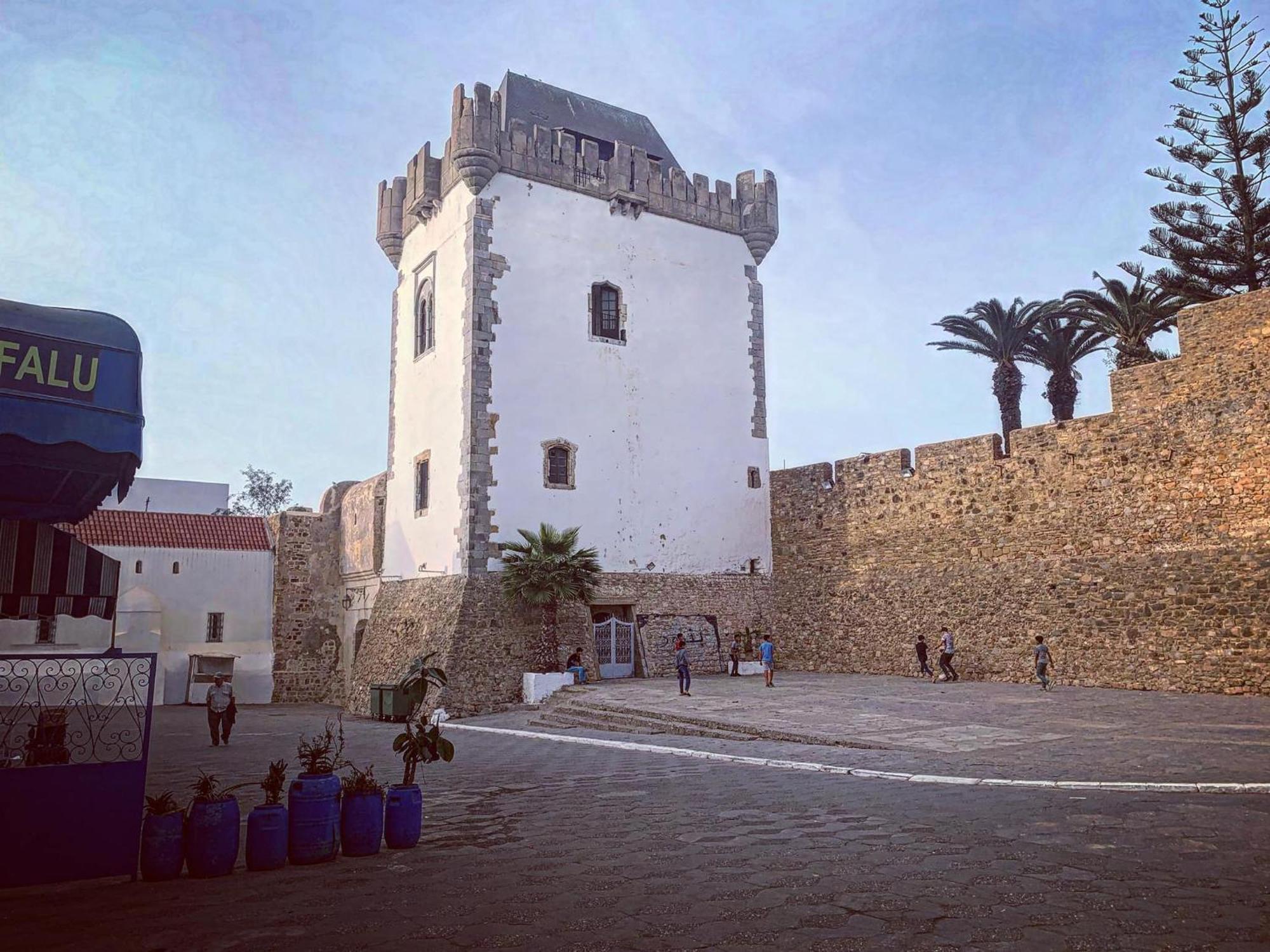 Darmimouna Asilah Buitenkant foto