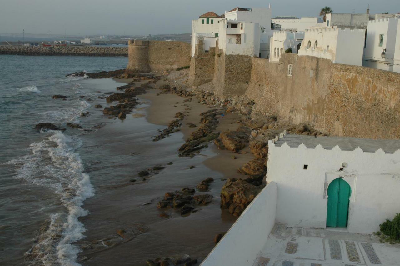 Darmimouna Asilah Buitenkant foto